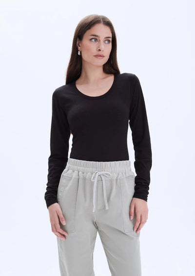 CHRLDR Kimmi L/S U-Neck T-shirt - Black