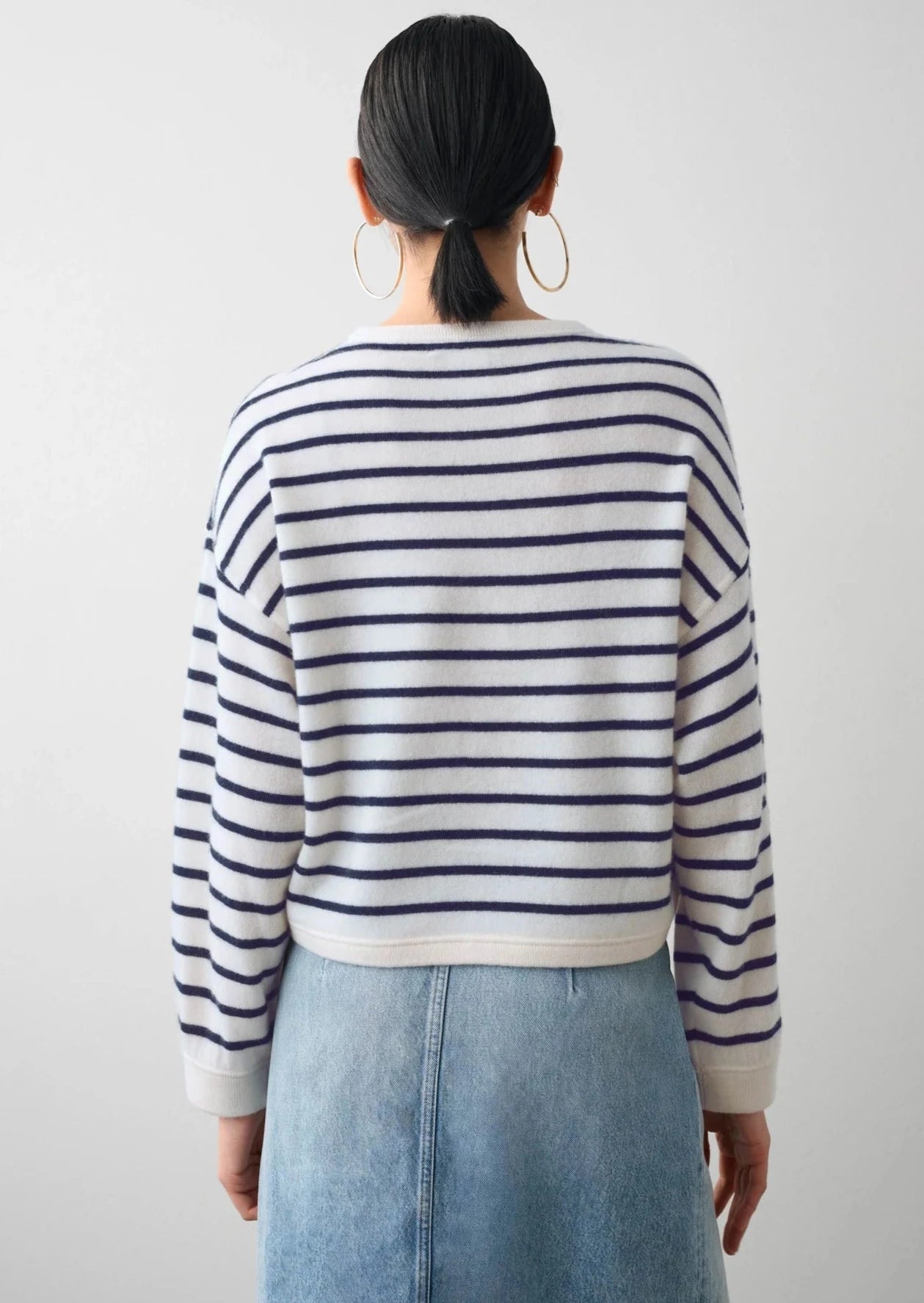 White + Warren Drop Shoulder Striped Cashmere Sweater - White/Navy