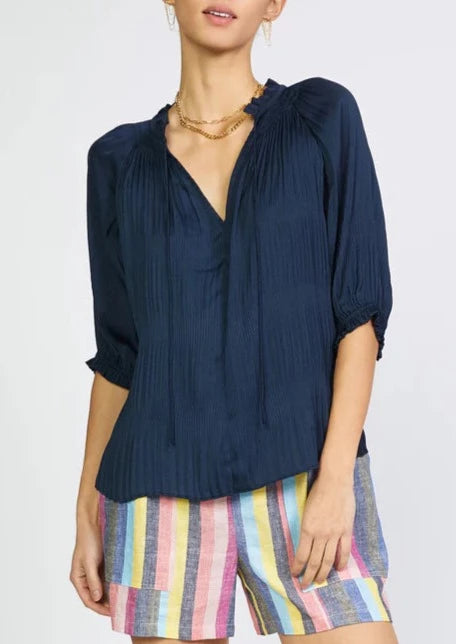 The Pink Door Flowy S/S Pleated Blouse - Navy