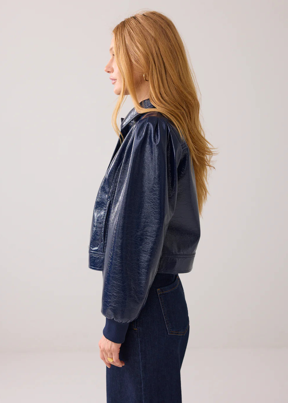 SUMMUM Patent Pouf Sleeve Jacket Navy