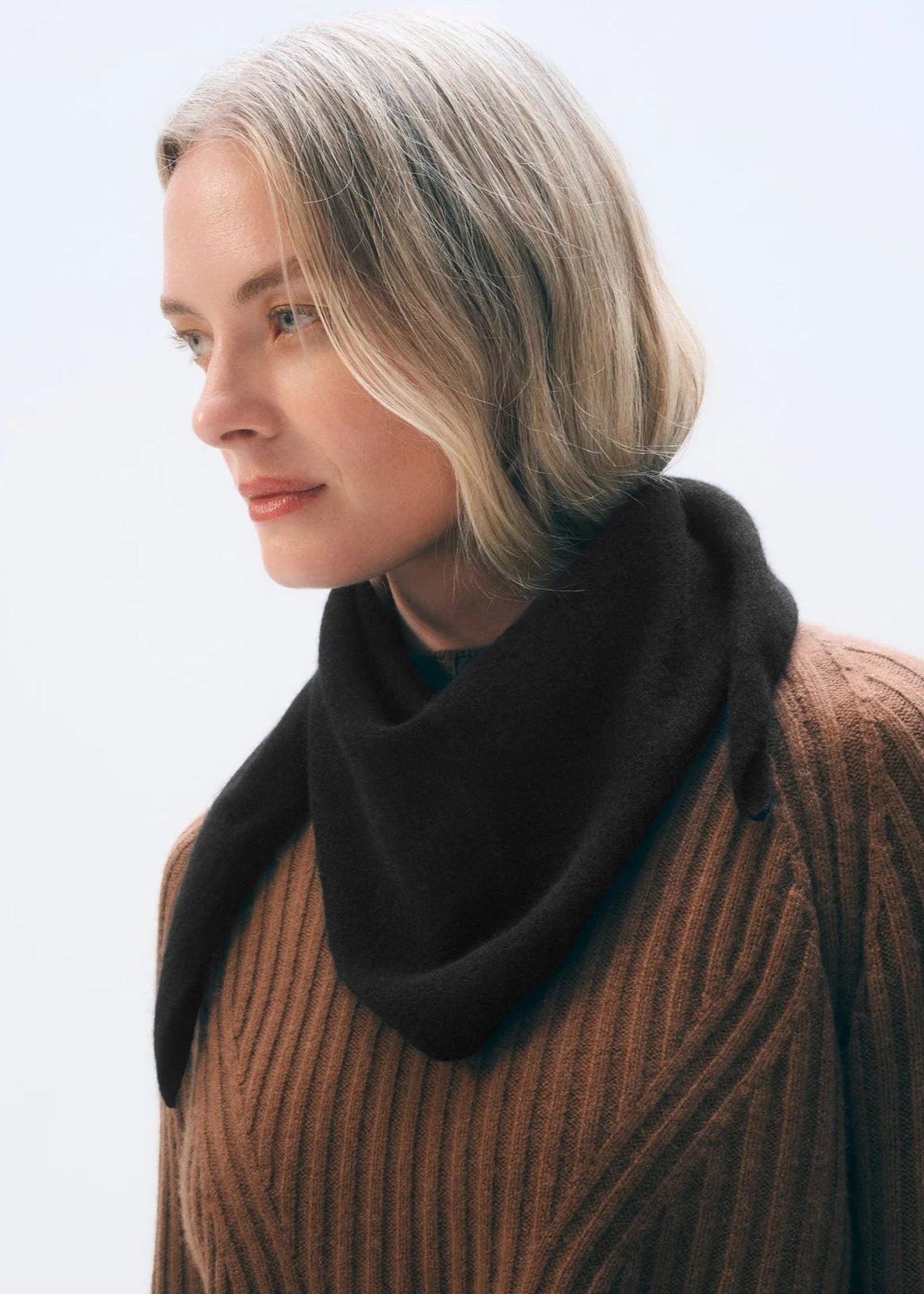 White + Warren Cashmere Neckerchief Black
