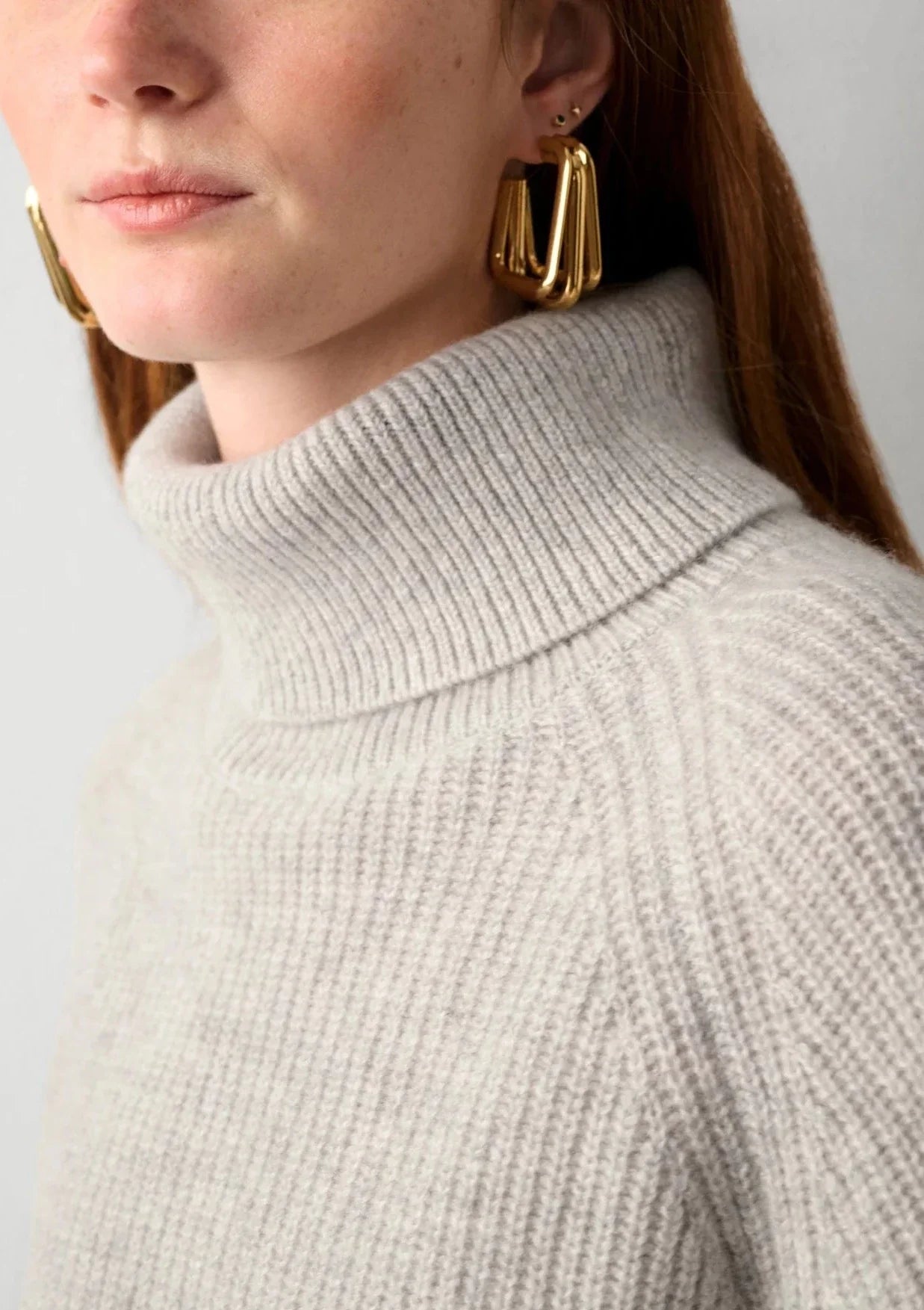 White + Warren Cashmere Ribbed Turtleneck Sweater - Misty Grey