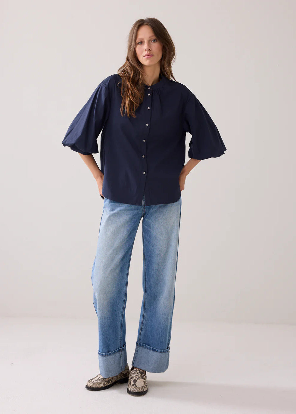 SUMMUM Blouson Sleeve Crystal Buttons Blouse Navy