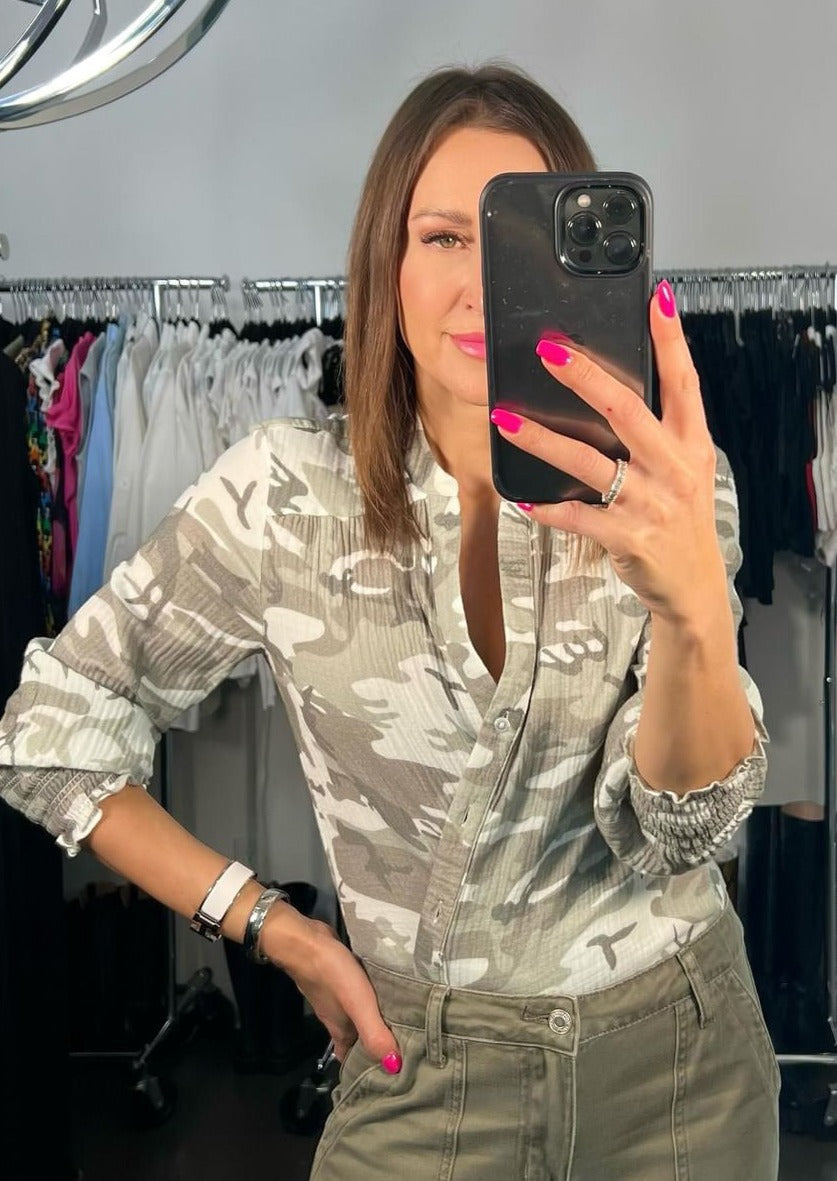 CHRLDR Jenny Collarless Shirt - Grey Camo