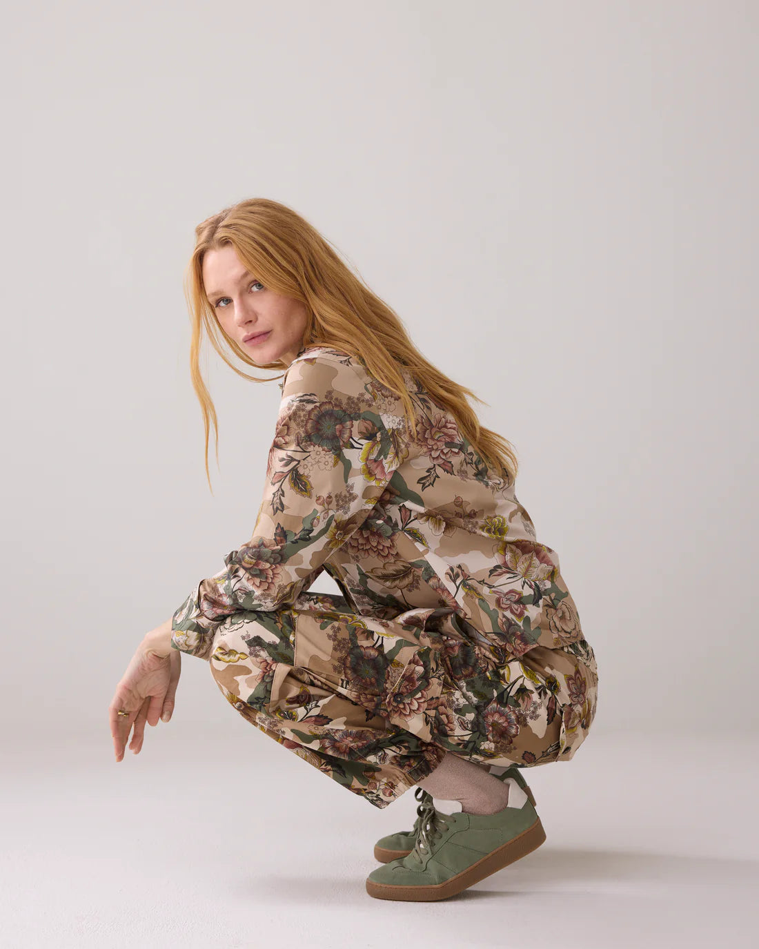 SUMMUM Trousers Camouflage Flowers Multi
