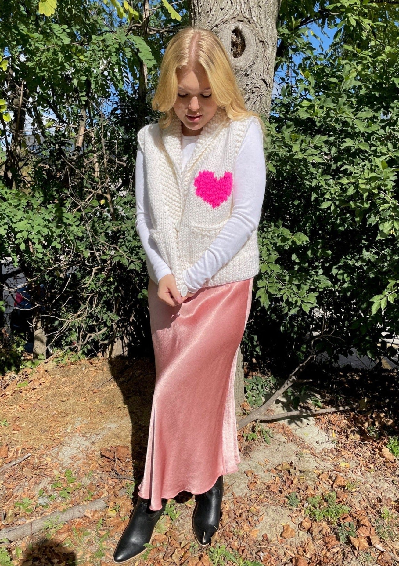 GOGO Short Heart Wool Vest - Snow