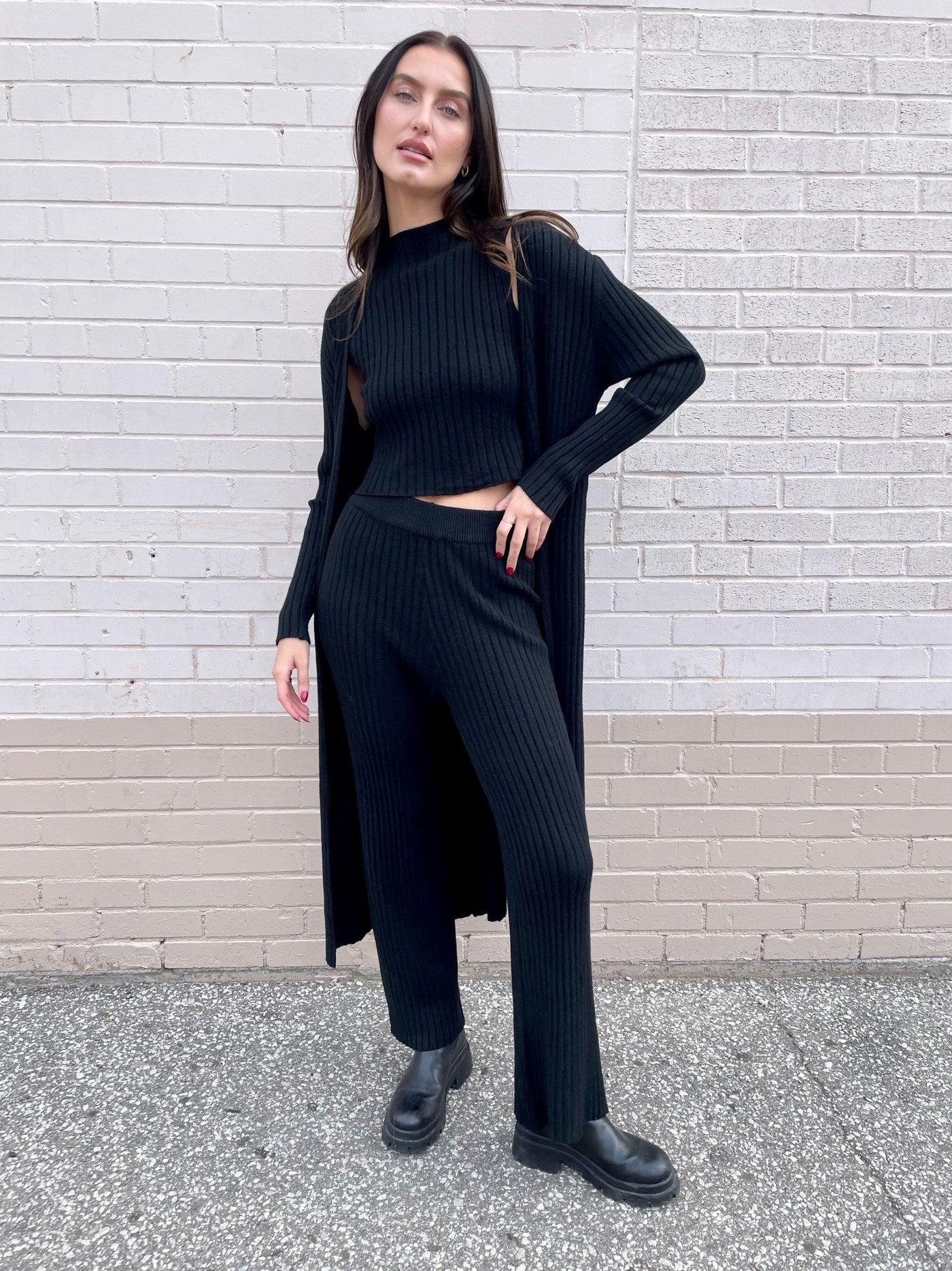 The Pink Door Knit Wide Leg Pant - Black