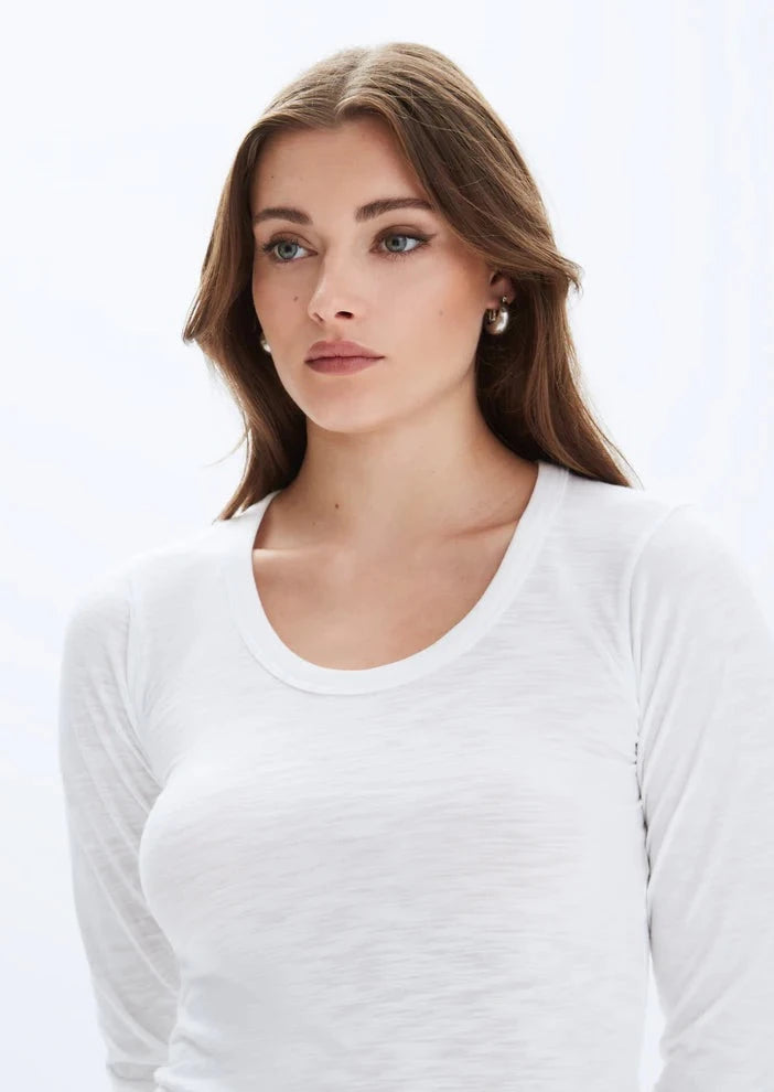 CHRLDR Kimmi L/S U-Neck Top - White