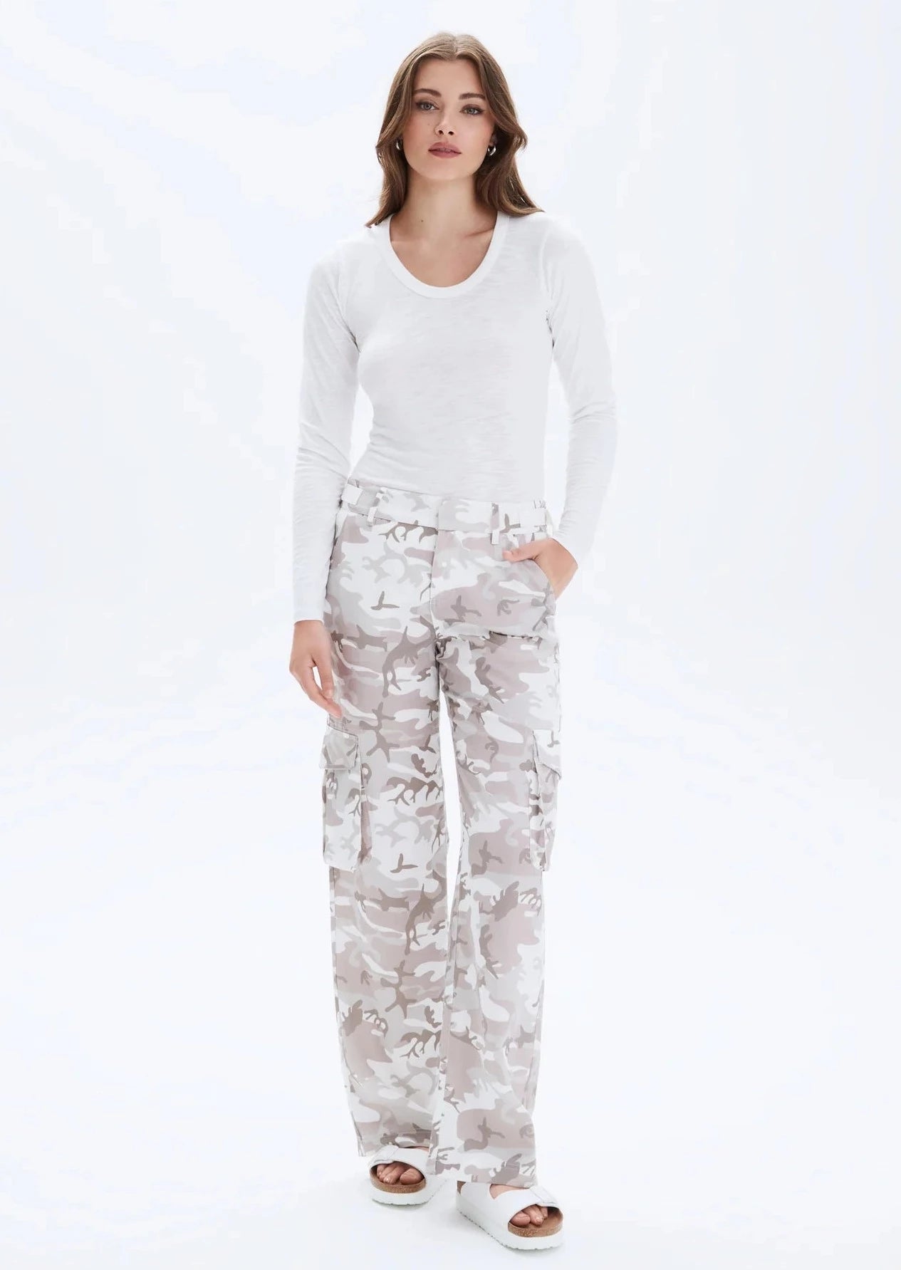 CHRLDR Kimmi L/S U-Neck Top - White