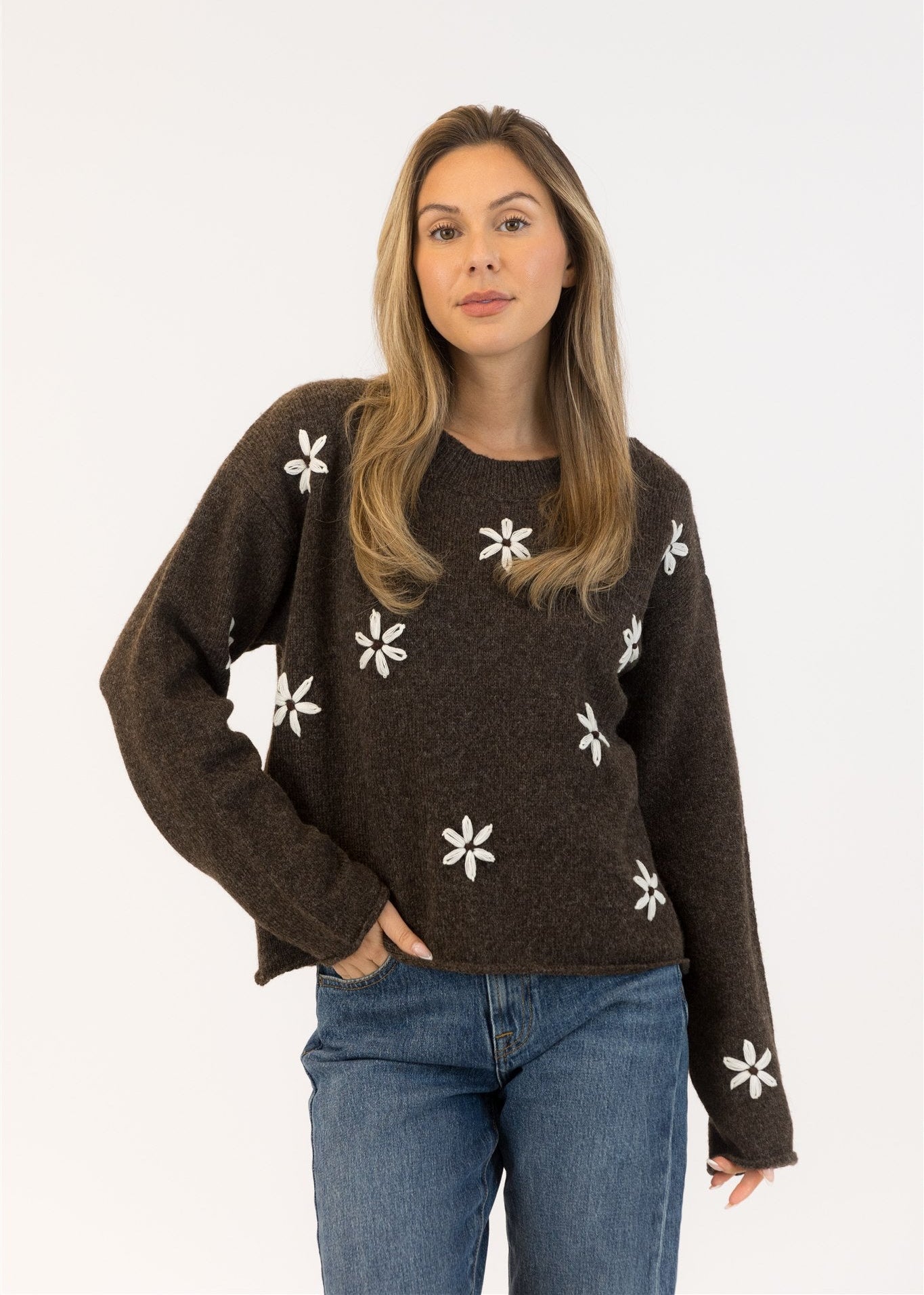 Lyla & Luxe Daisy Crew Neck Pull Over Sweater Dark Brown