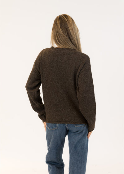 Lyla & Luxe Daisy Crew Neck Pull Over Sweater Dark Brown
