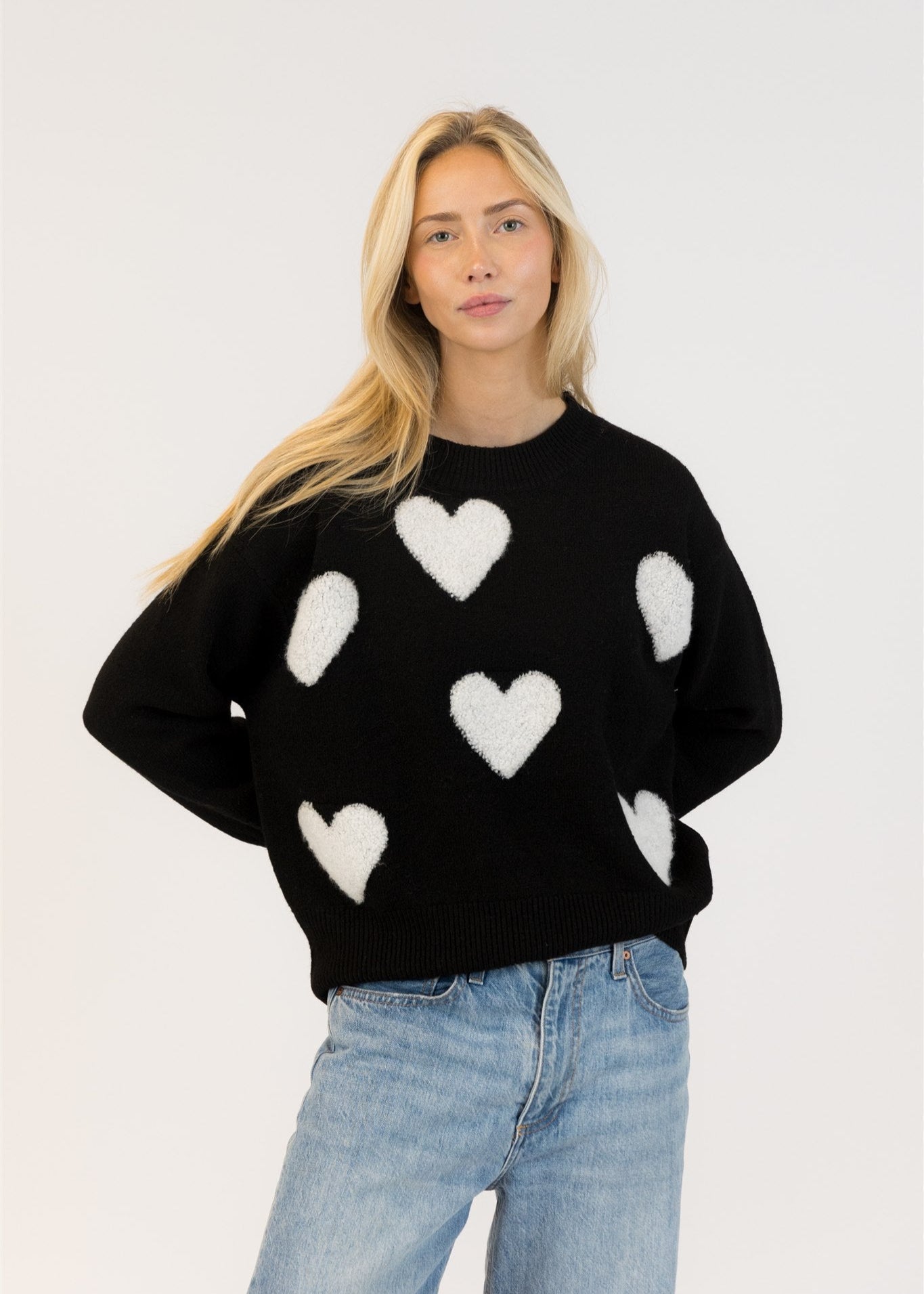 Lyla & Luxe Ajax Sherpa Pull Over Sweater Black/White