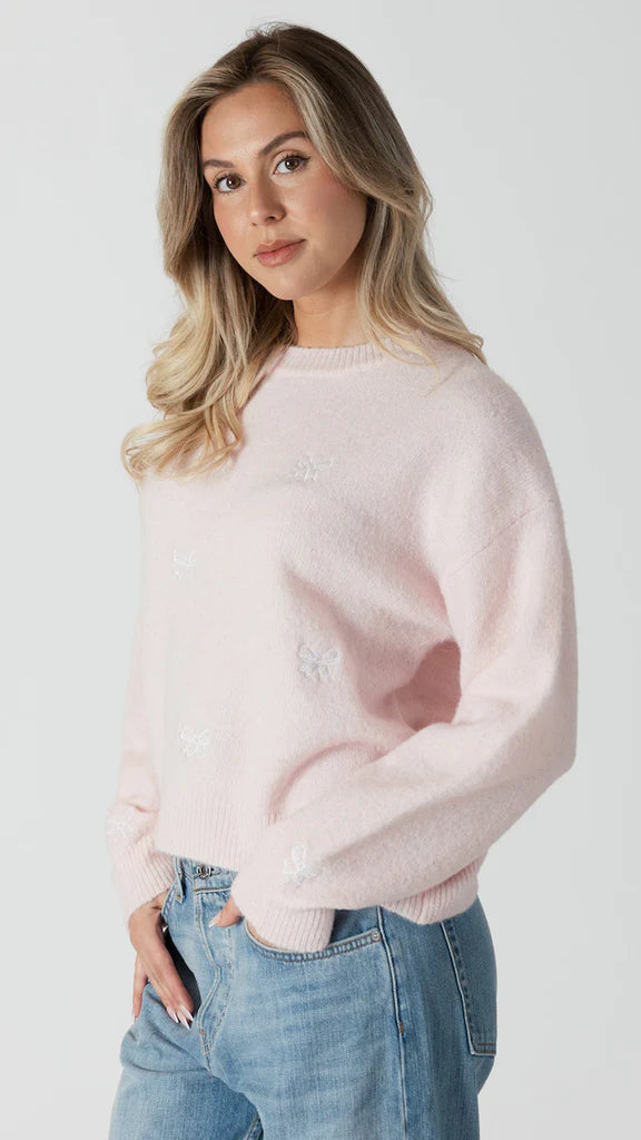 Lyla & Luxe Eco Crew Neck W/ Bows Sweater Soft Pink
