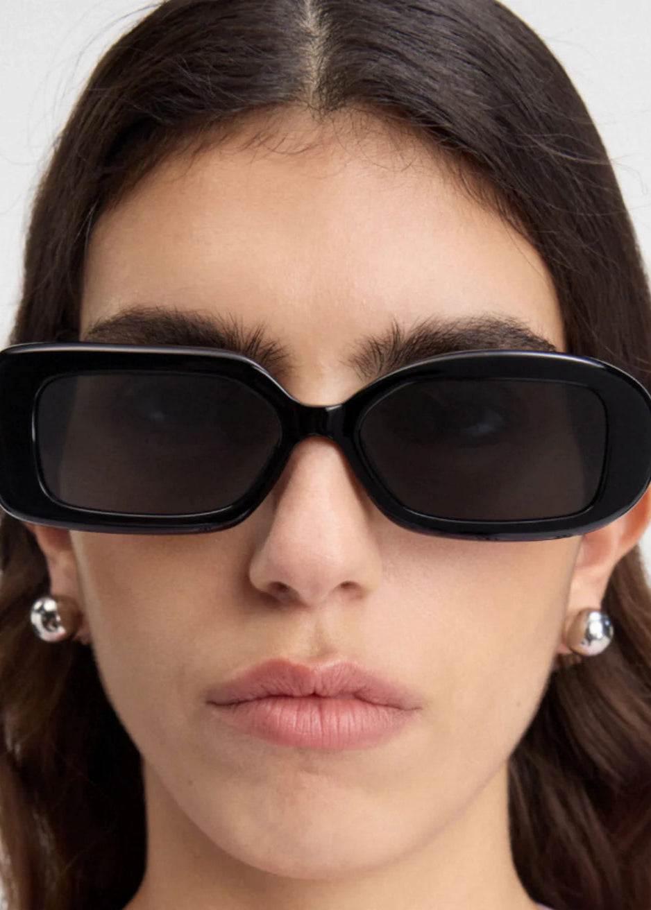 Jacquemus Rond Carre Sunglasses Black/Gold