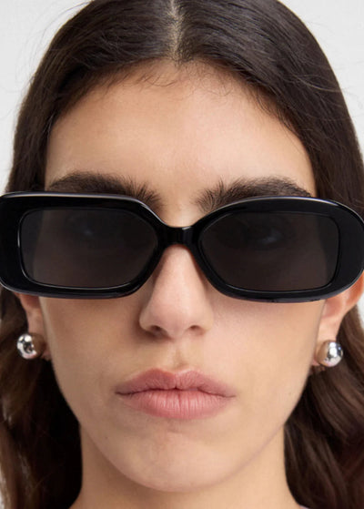 Jacquemus Rond Carre Sunglasses Black/Gold