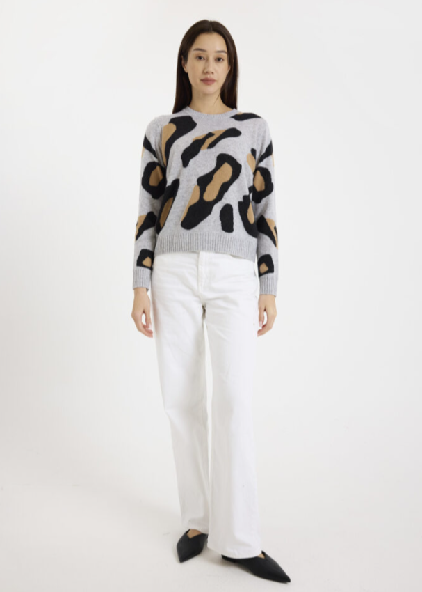 Brodie Abstract Leopard Cashmere Crewneck Sweater Grey/Camel