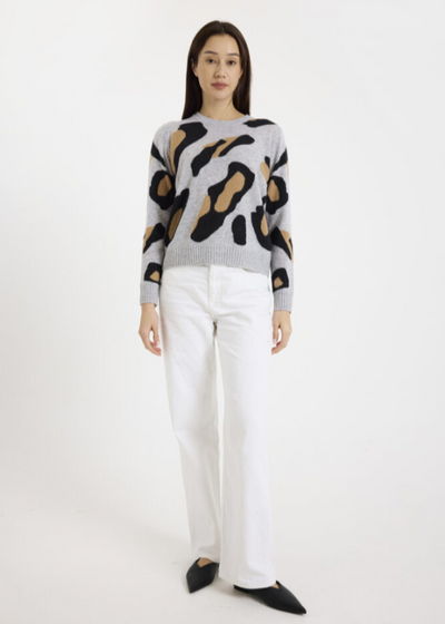 Brodie Abstract Leopard Cashmere Crewneck Sweater Grey/Camel