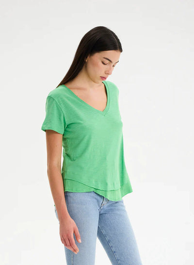 CHRLDR Ava V-Neck Mock Layer T-shirt - Kelly Green