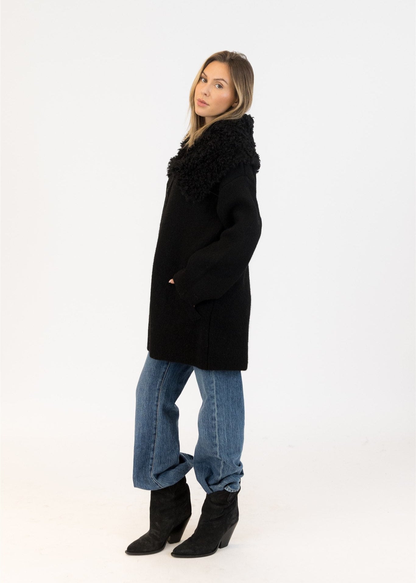 Lyla & Luxe Dakota Coat Black