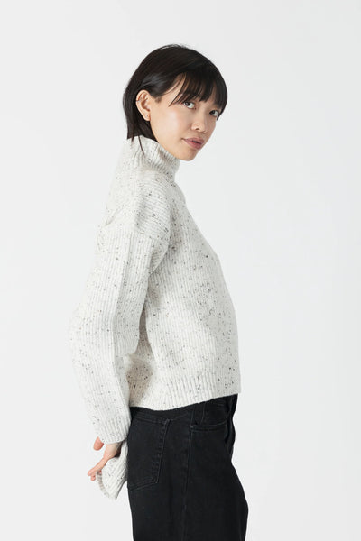 Lyla & Luxe Flecked Ribbed Mock neck Sweater