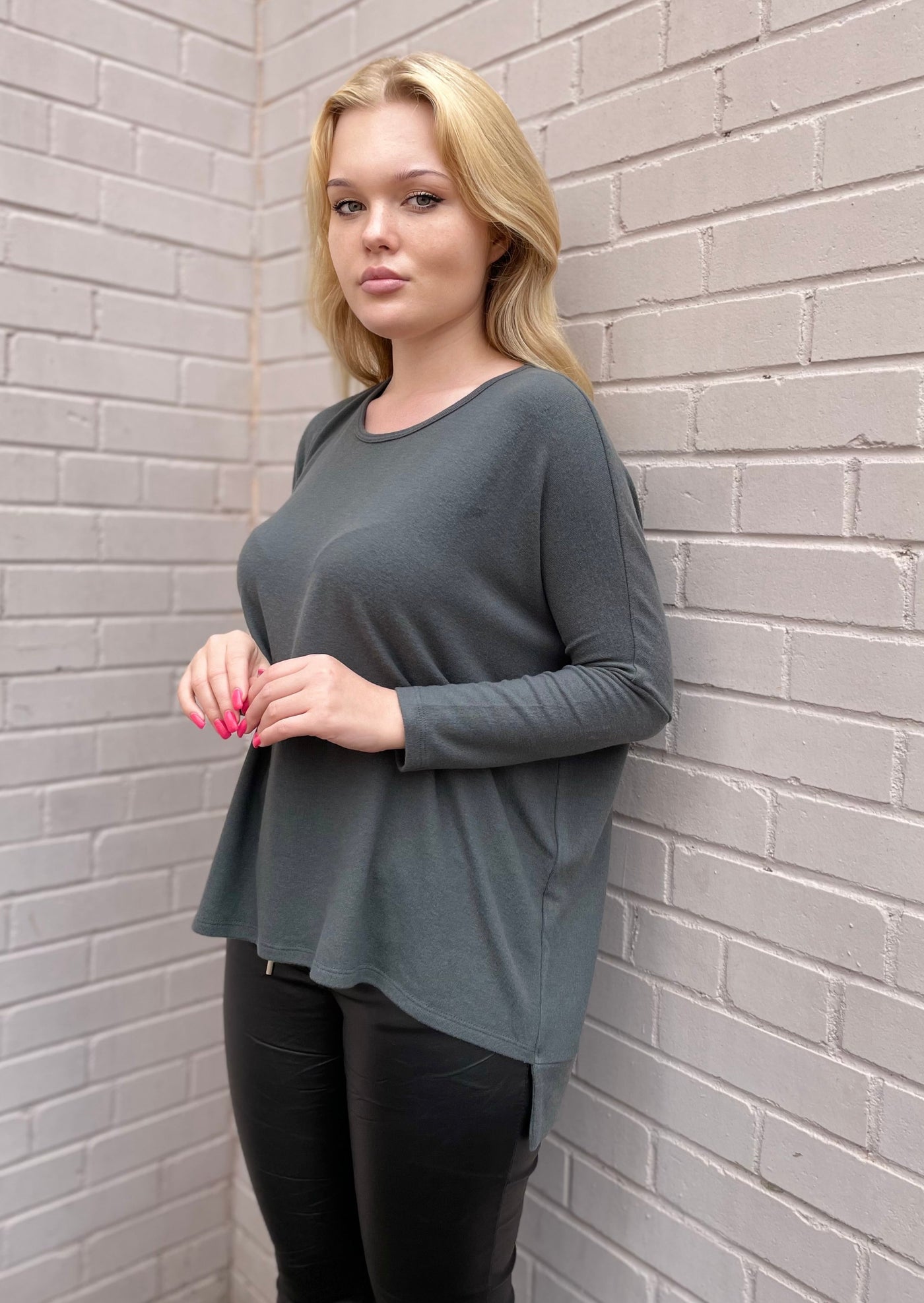 Stark X Solid Wide Body Sweater - Ash