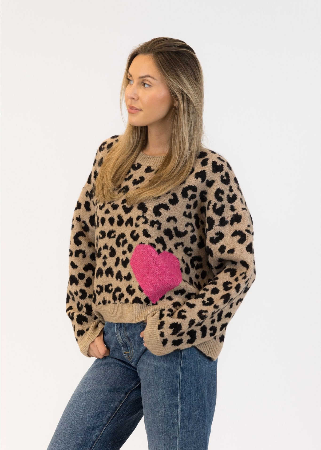 Lyla & Luxe Leopard Pull Over Sweater Camel/Black