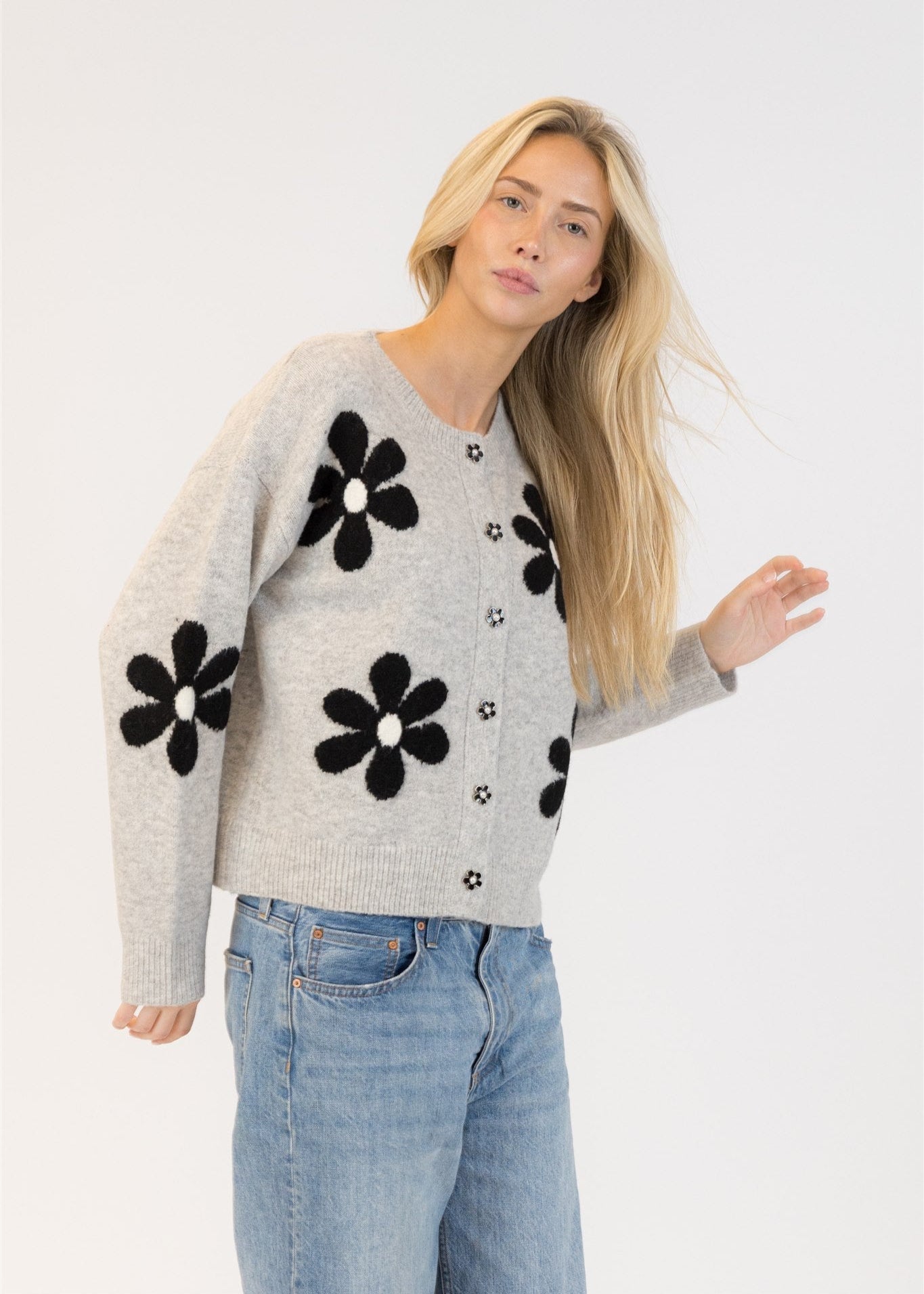Lyla & Luxe Jorgie Daisy Cardi Light Grey