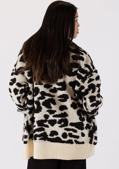 The Pink Door Animal Print Cardigan - Leopard/Teal