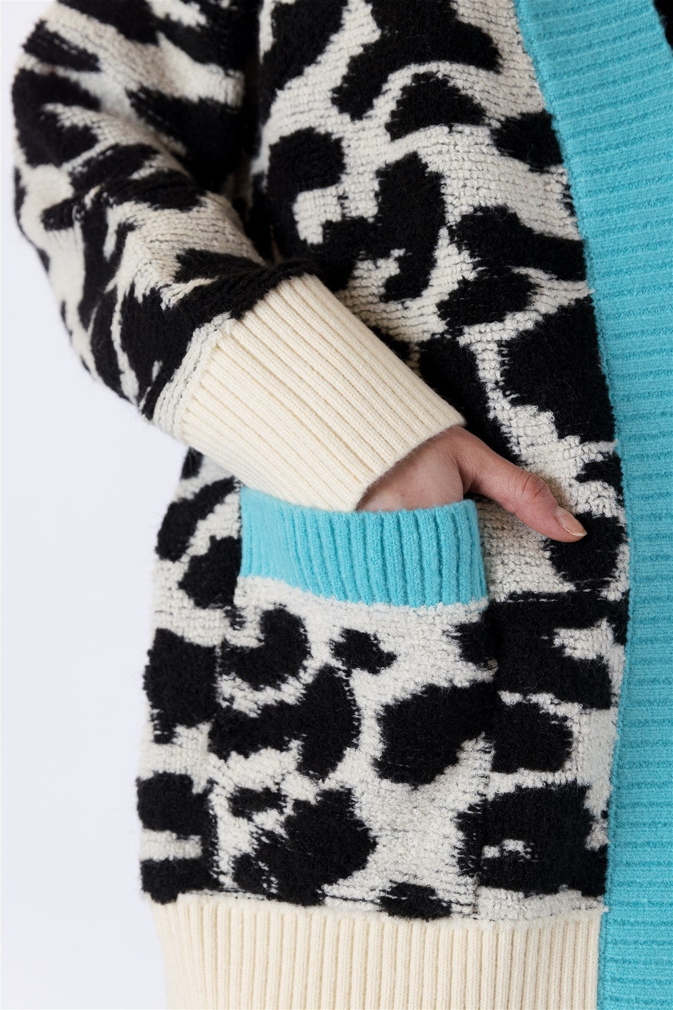 The Pink Door Animal Print Cardigan - Leopard/Teal