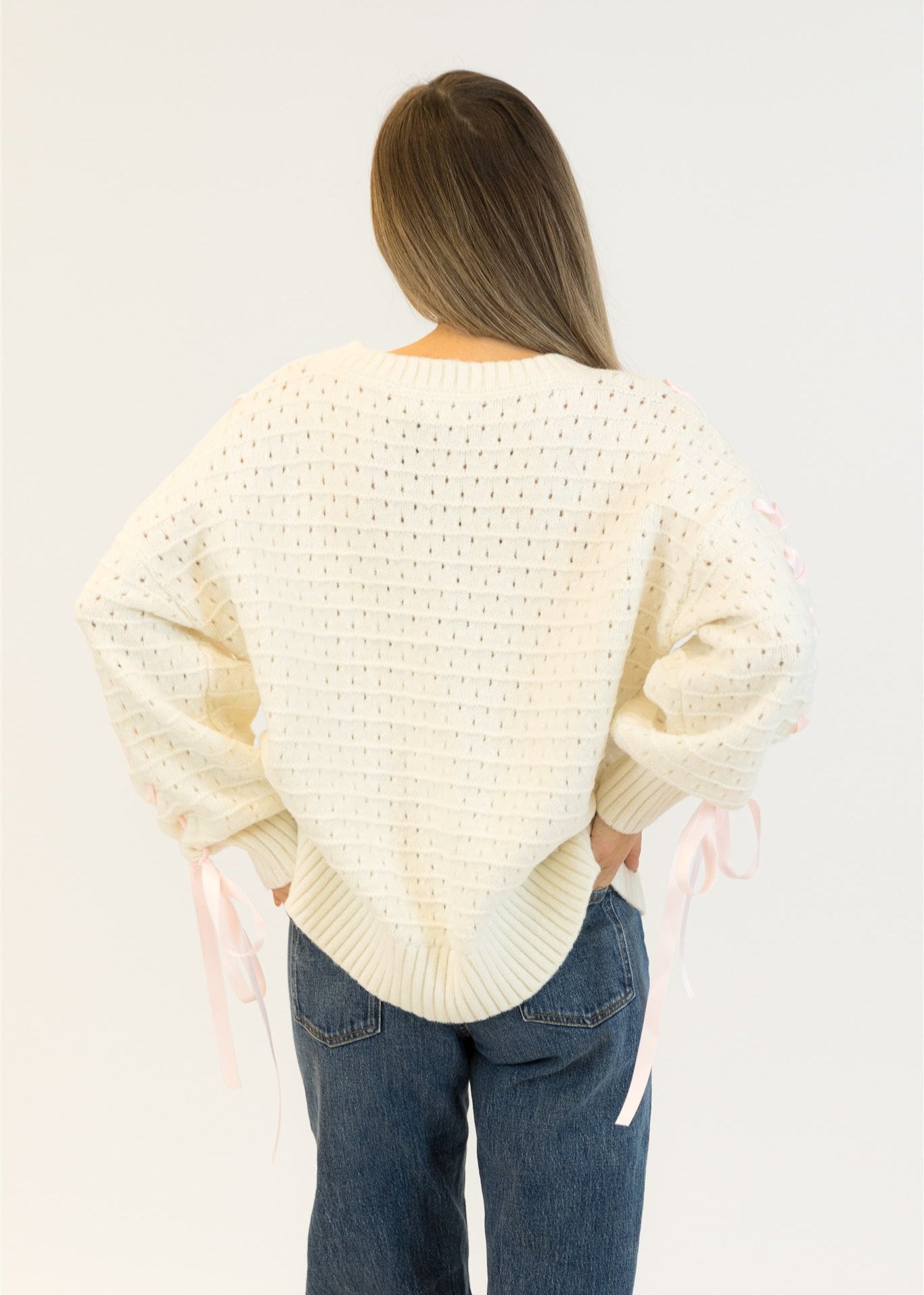 Lyla & Luxe Lydia Ribbon Crewneck Pullover White