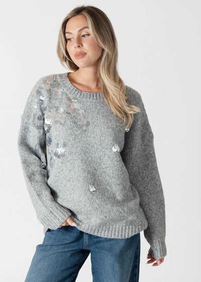 Lyla & Luxe Crewneck Sweater W/Piette Sequins Light Grey