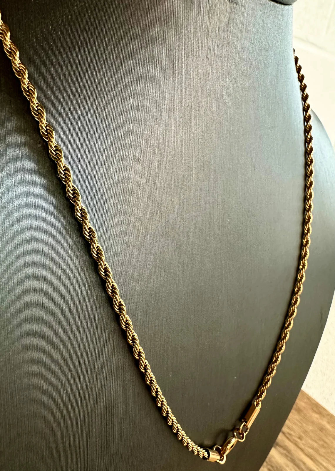 LIVIE Rope Charm Chain