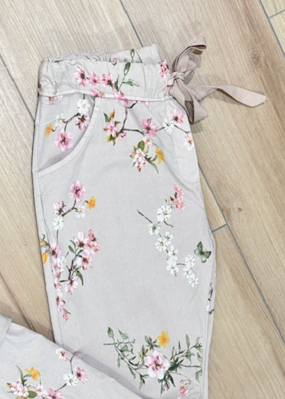 The Pink Door Taupe Floral Print Pull-On Pants
