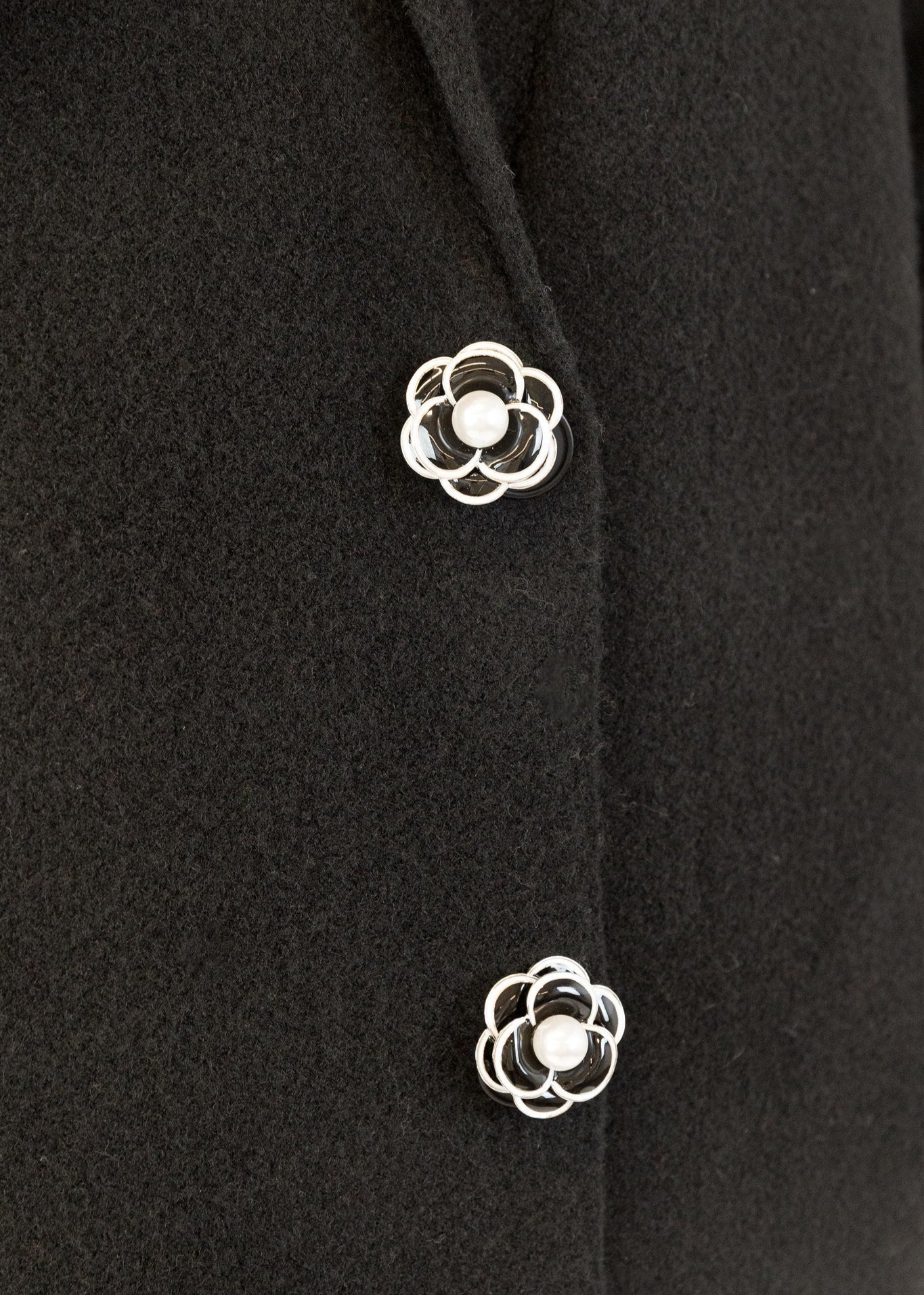 Lyla & Luxe Victoria Rose Eco Coat Black