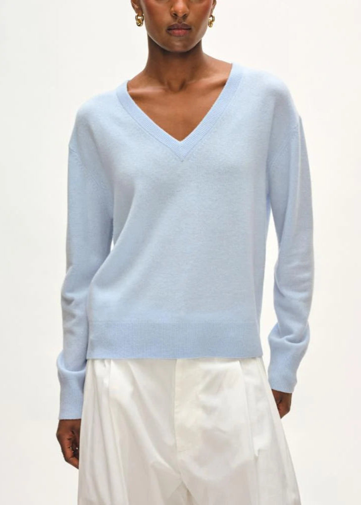 White + Warren 100% Cashmere V-neck Pale Mist Sweater