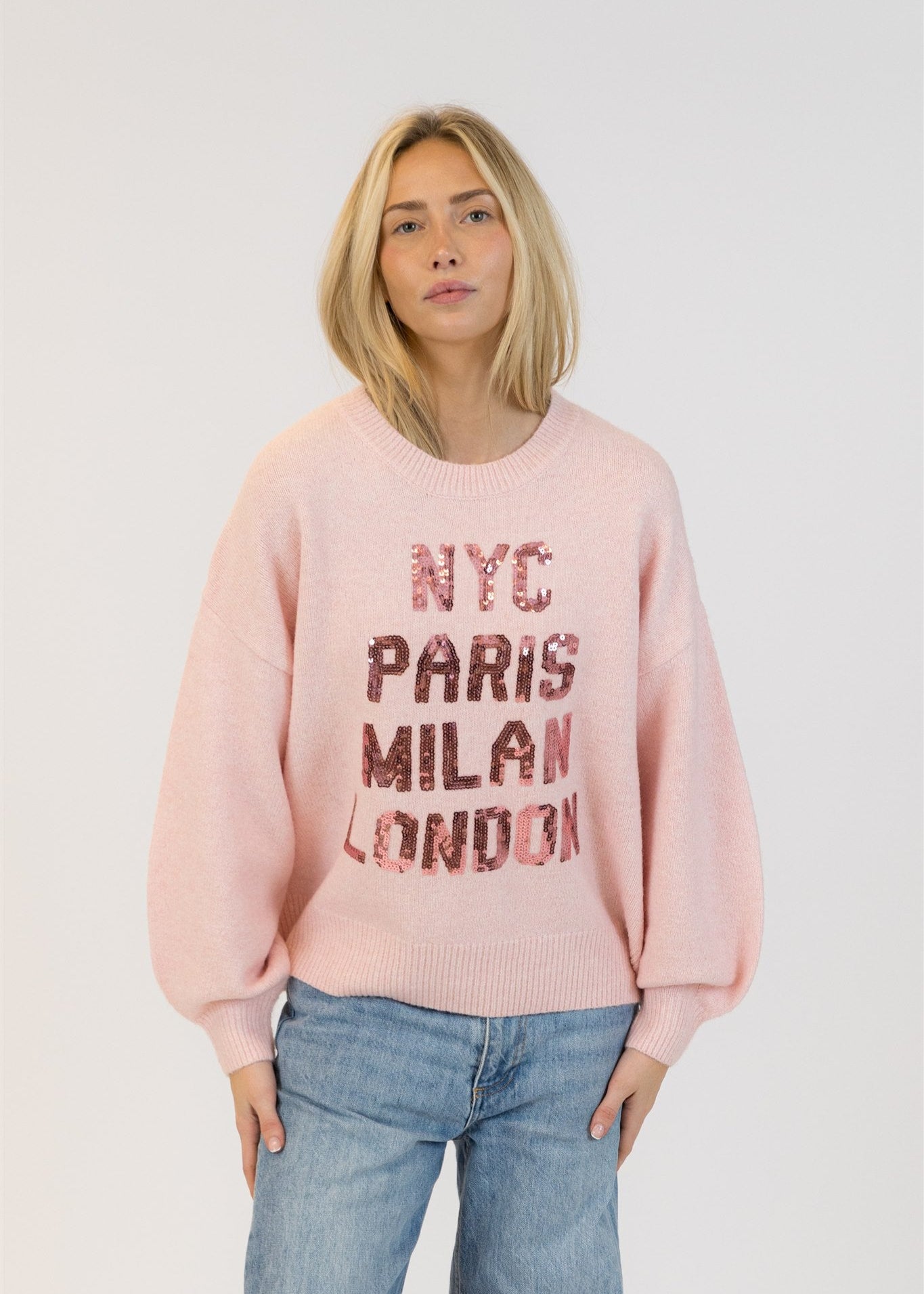 Lyla & Luxe City Crew Neck Pull Over Sweater Pink