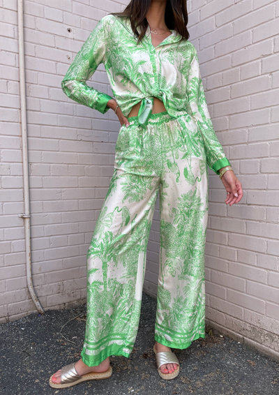The Pink Door Silky Tropical Print Pant - Green