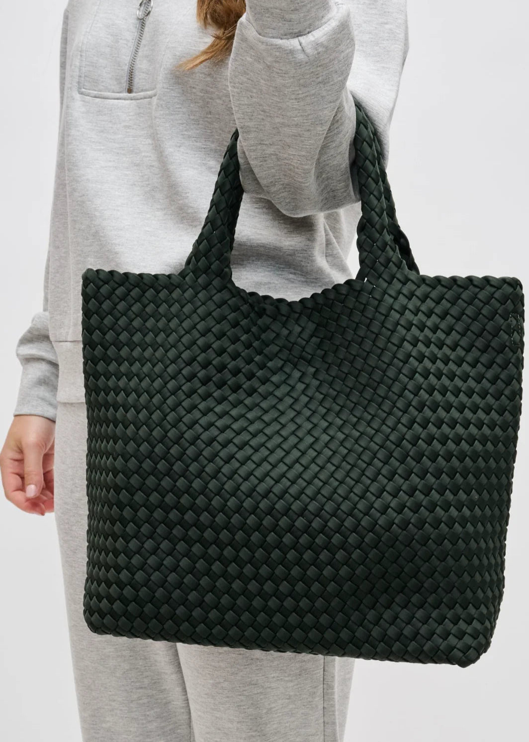 Sol & Selene Sky’s The Limit Medium Tote Olive