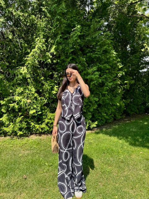 The Pink Door Black & White Print Vest & Pants