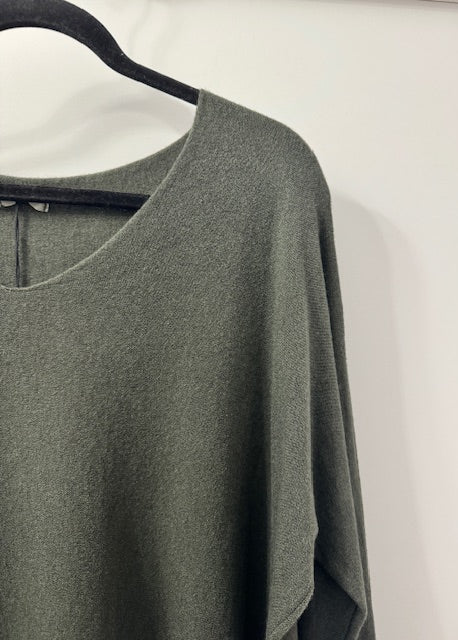 The Pink Door One Size V-Neck Sweater Army