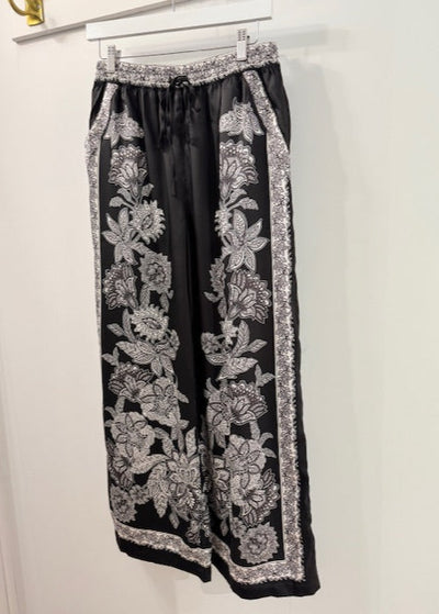 The Pink Door Black and White Floral Print Pants