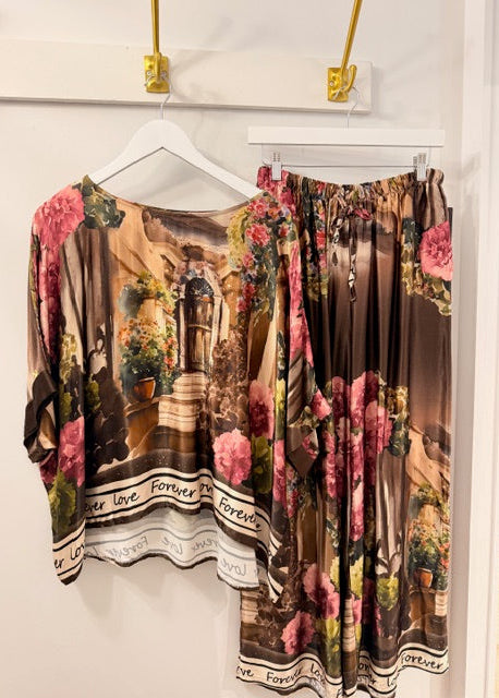 The Pink Door Secret Garden Printed Silky Top