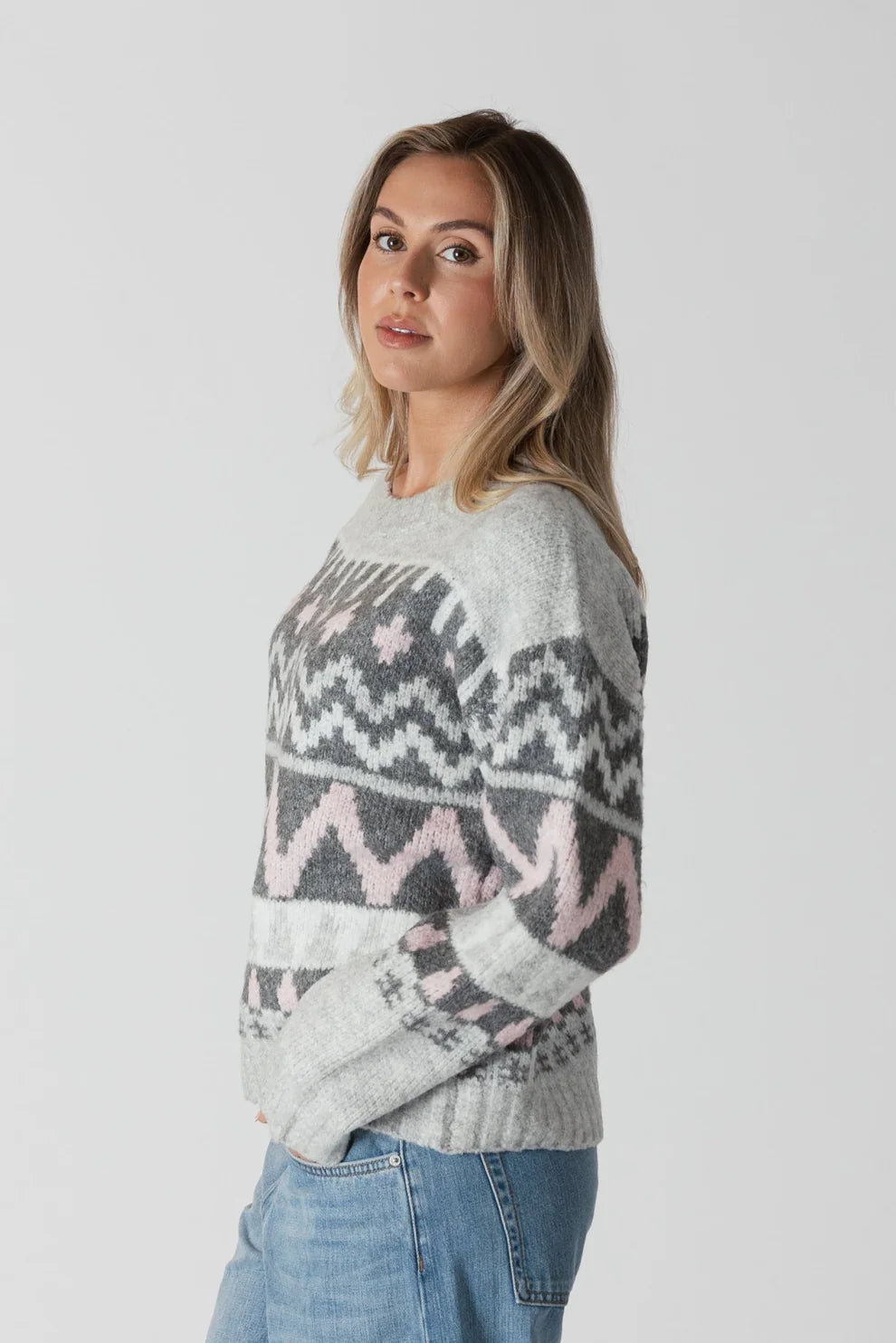 Lyla & Luxe Fair Isle Pullover Grey