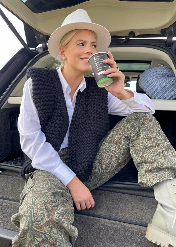 Maridruna Layla Vest Black