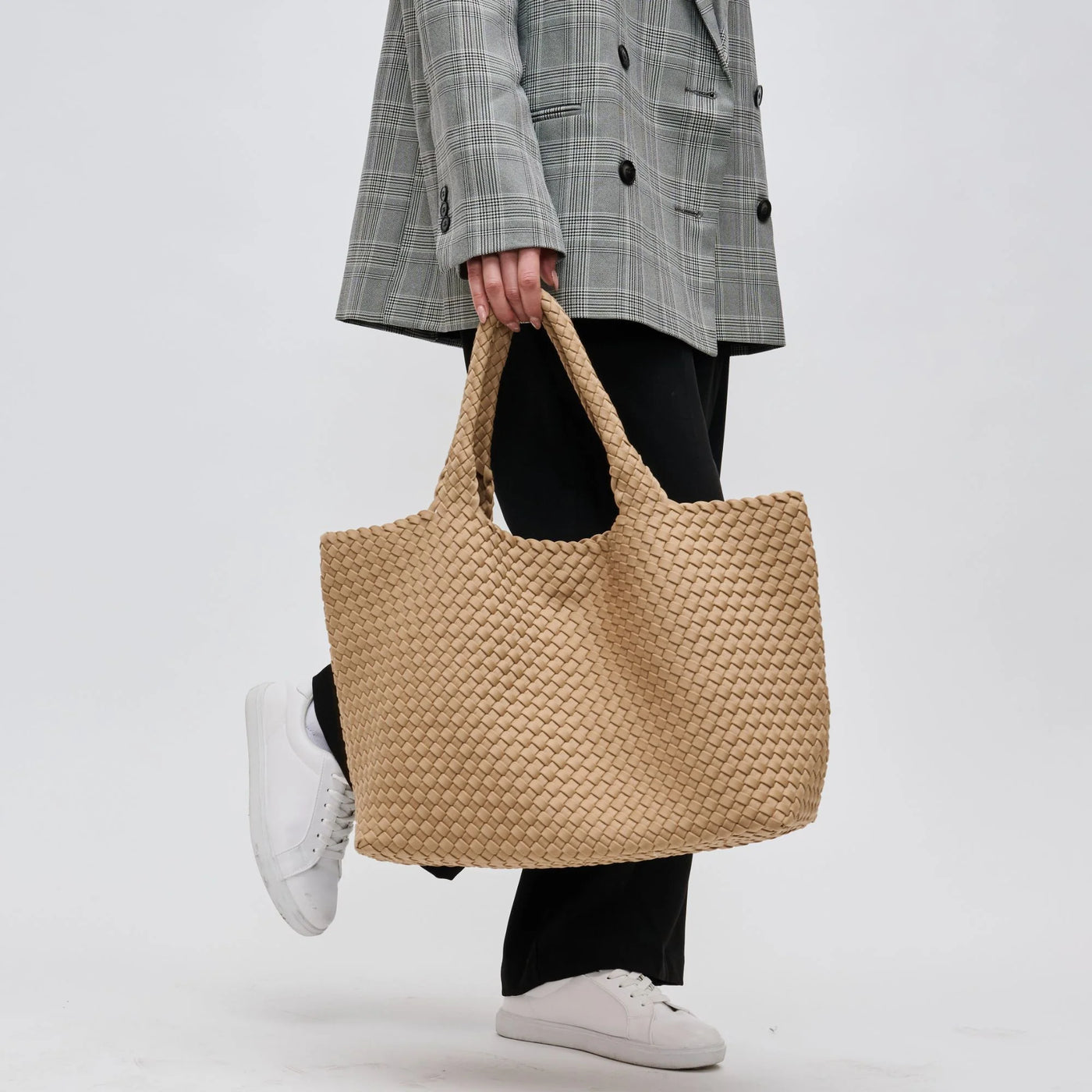 Sol & Selene Sky’s The Limit Large Tote Nude