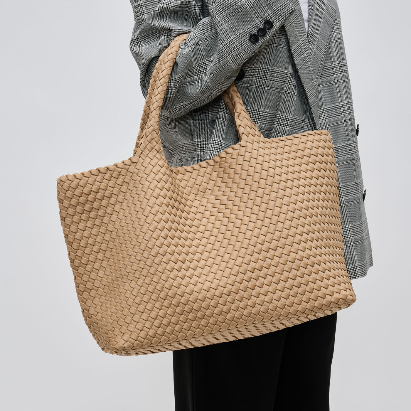 Sol & Selene Sky’s The Limit Large Tote Nude