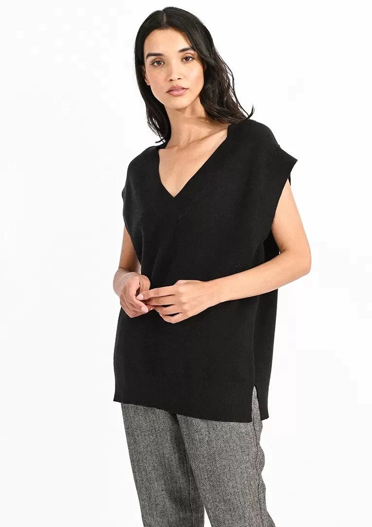 Molly Bracken V-Neck Knit Sweater Vest - Black