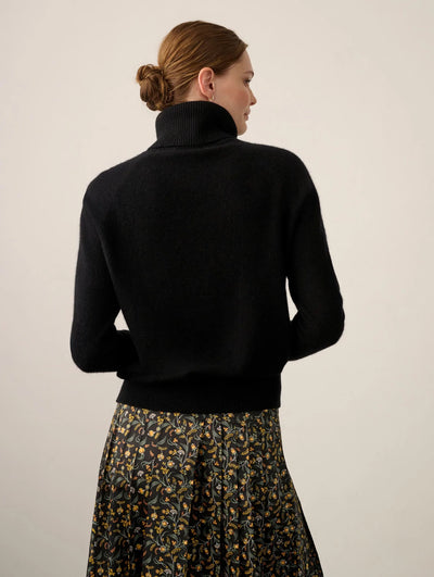 White + Warren Cashmere Essential Turtleneck - Black