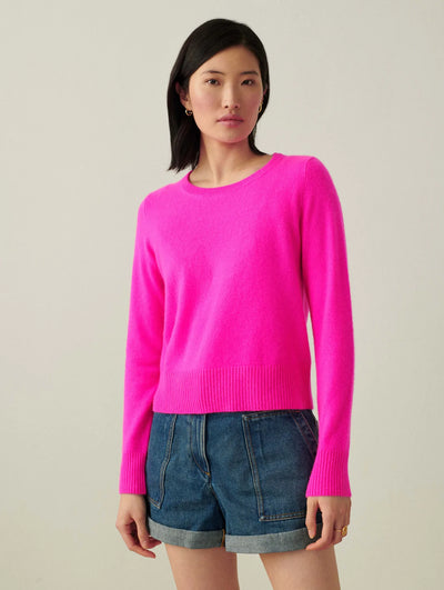 White + Warren Cashmere Shrunken Crew - Fuschia