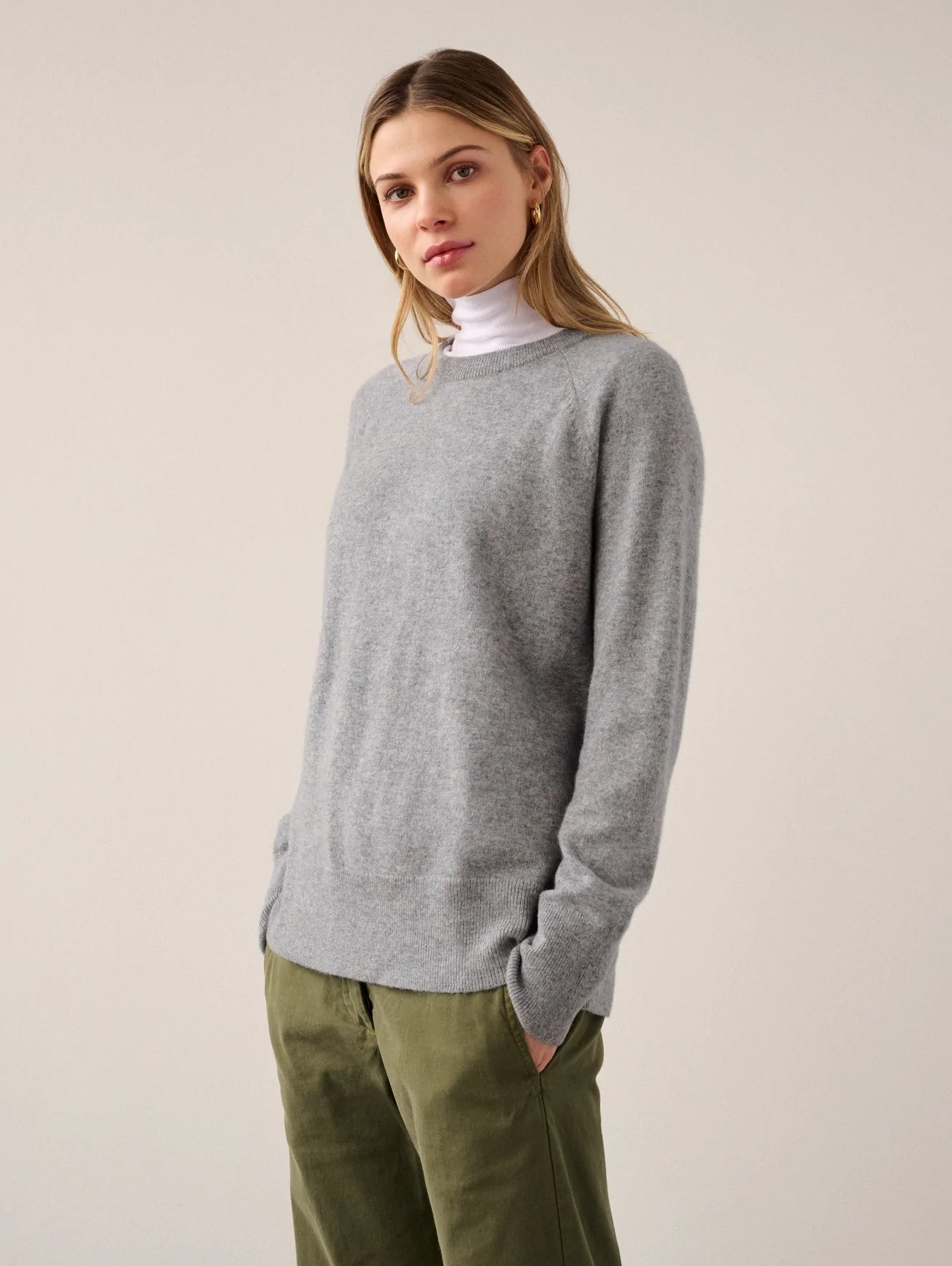 White + Warren Cashmere Boyfriend Sweatshirt - Parchment Heather